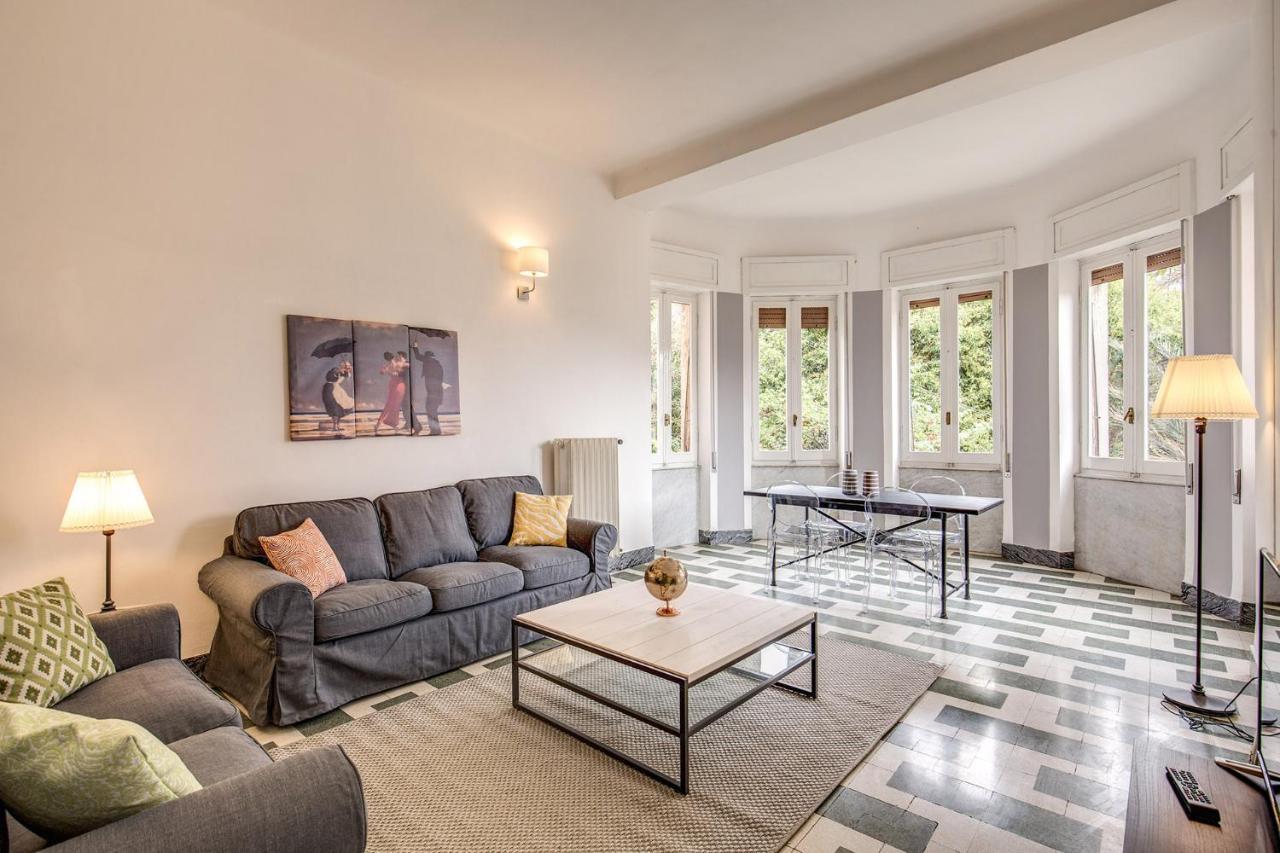 Aweshomeitaly - Bay Windows Apartment Λα Σπέτσια Εξωτερικό φωτογραφία