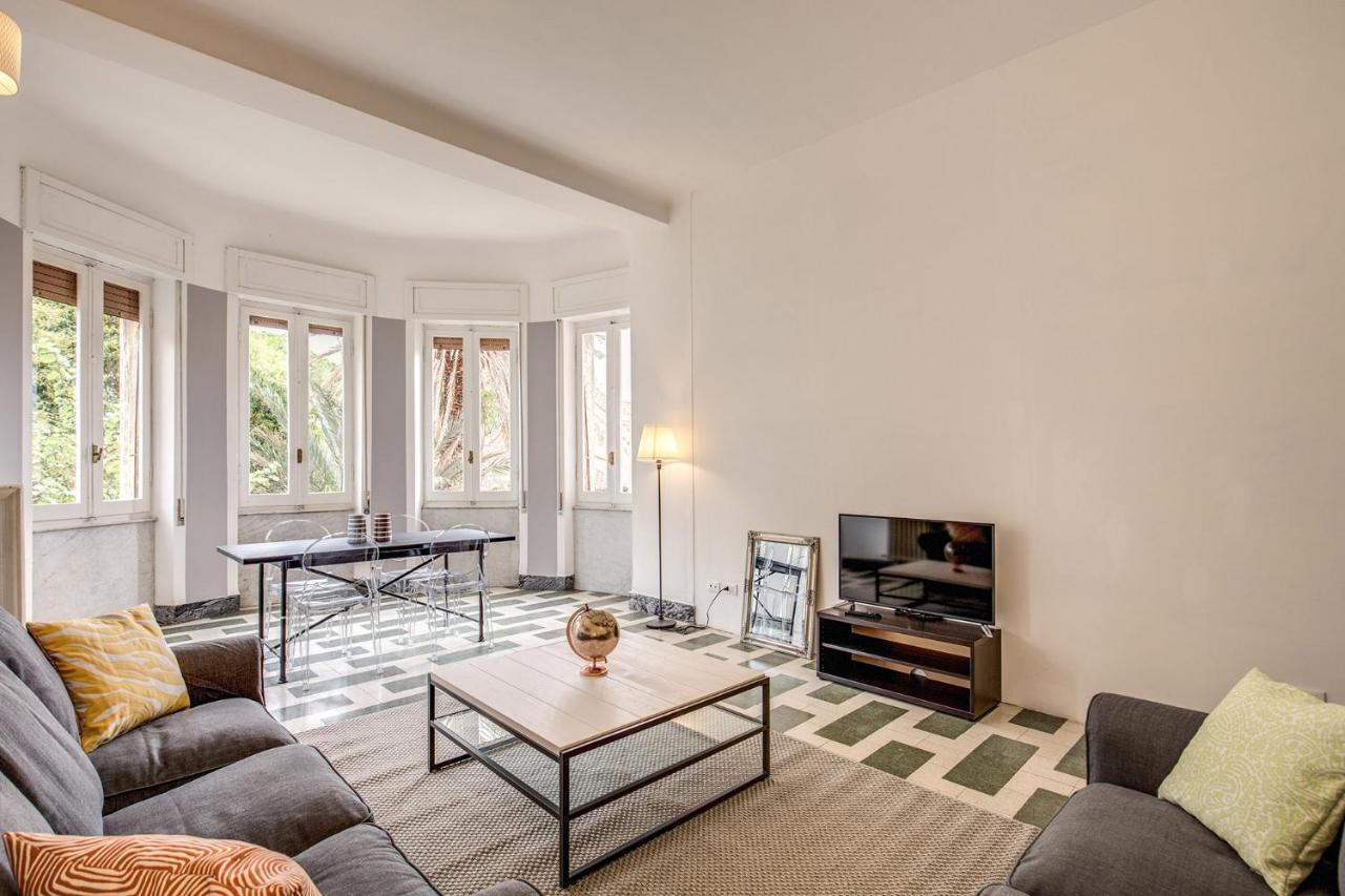 Aweshomeitaly - Bay Windows Apartment Λα Σπέτσια Εξωτερικό φωτογραφία