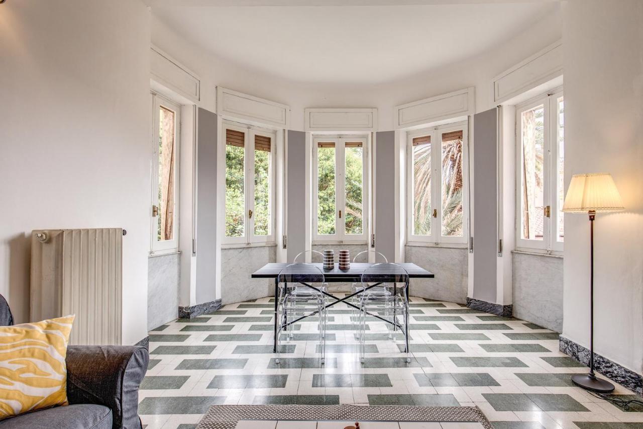 Aweshomeitaly - Bay Windows Apartment Λα Σπέτσια Εξωτερικό φωτογραφία